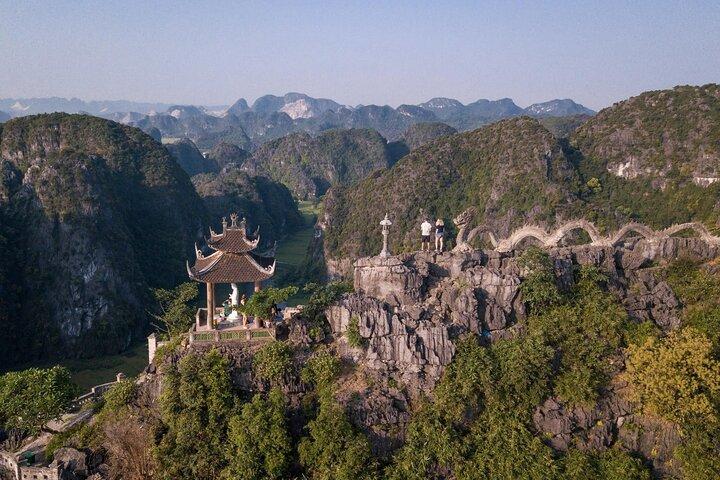 Ninh Binh Full-Day Small Group of 9 Guided Tour from Hanoi