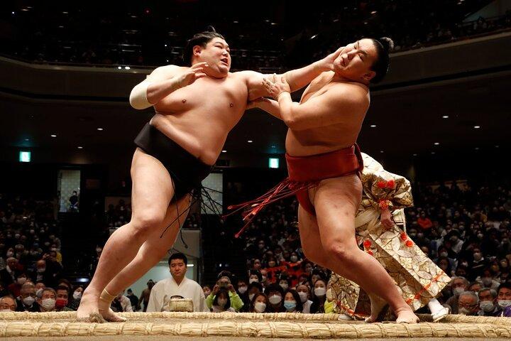 Nagoya Grand Sumo Tournament Viewing Tour with Tickets