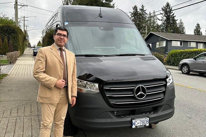 Vancouver and North Shore Grand City Tour with your luggage