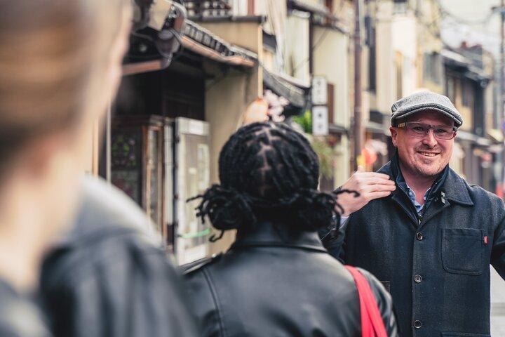 Kyoto Gion Night Walk: Geisha District and Hidden Streets tour