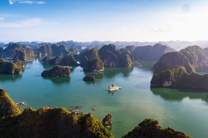 3D and 2N Lan Ha Bay Cat Ba Island Kayaking & Trekking with Vega