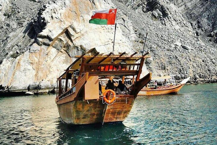 Musandam Dibba Tour with Dhow Cruise, Lunch and Water Activities
