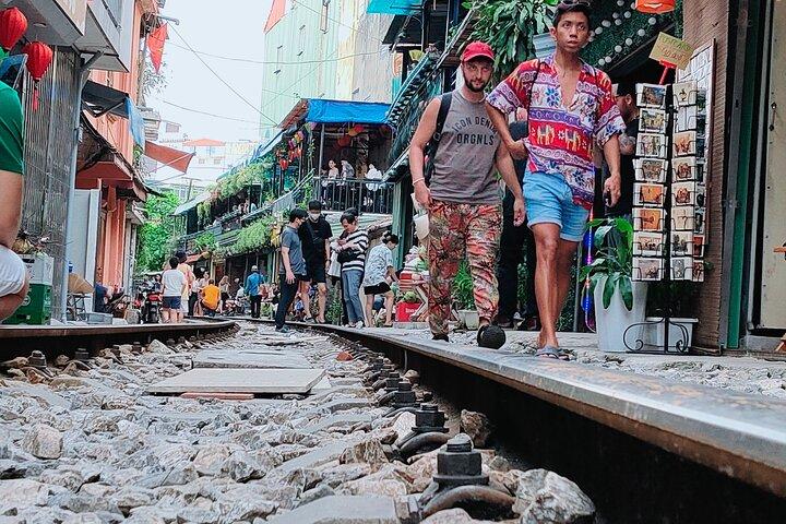 Private Hanoi City Train Track Tour with Puppet Show