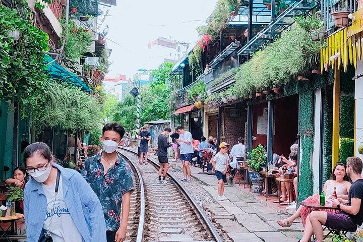 Private Hanoi City Train Track Tour with Puppet Show