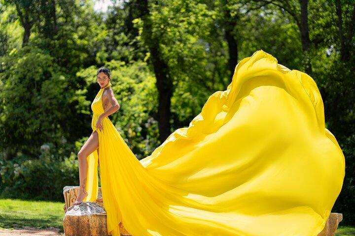 Athens: Flying Dress Photoshoot "Express Package"