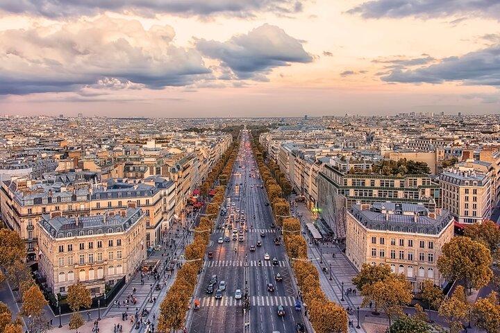 From Le Havre Port: "Paris On Your Own" Round-Trip Bus Transfer