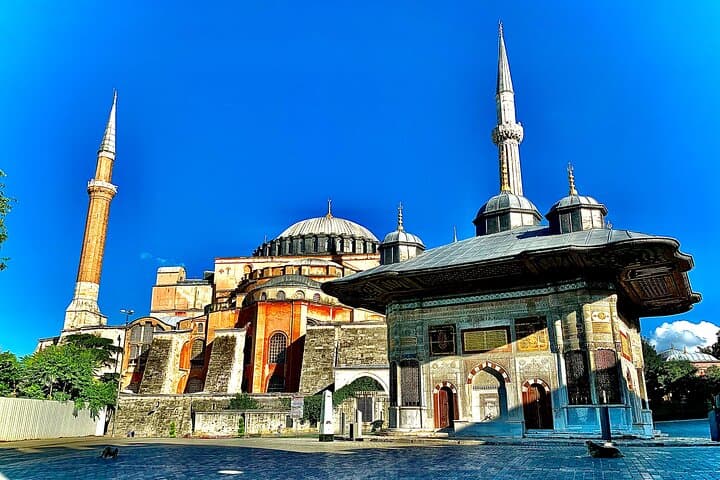 Hagia Sophia, Basilica Cistern and Grand Bazaar Tour in Istanbul