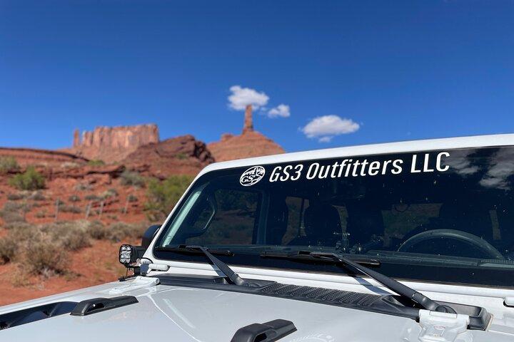 Hell’s Revenge Private 4x4 Guided Jeep Experience in Moab