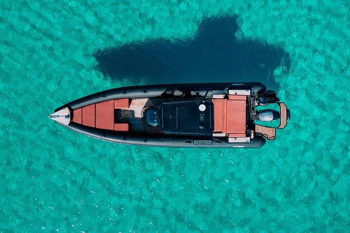Private Luxury Boat Tour from Mykonos to Delos & Rhenia – 4 Hours