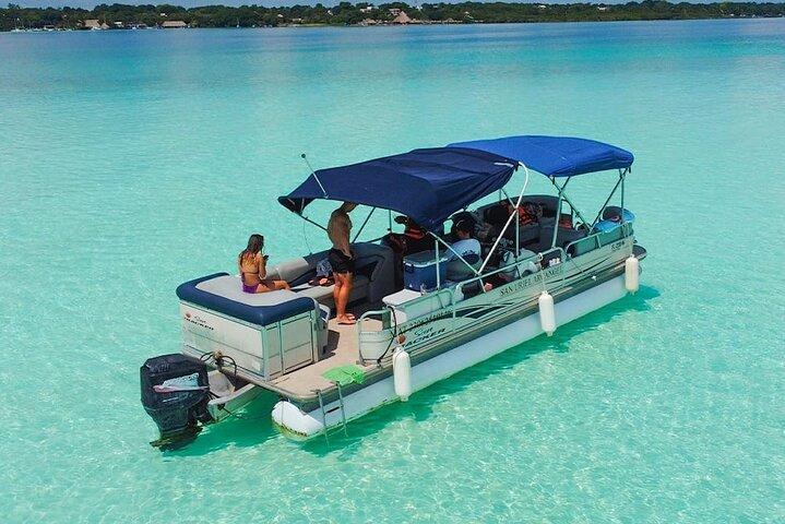 3 hr Pontoon Tour with access to Beach Club and Free Kayaks