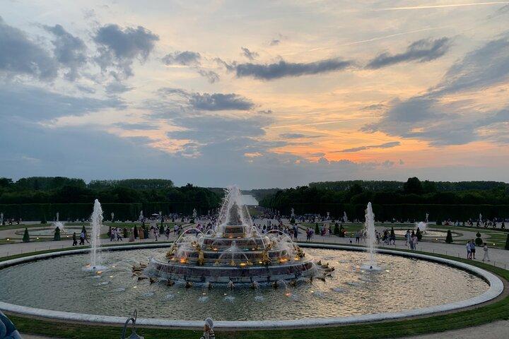 PRIVATE Versailles Palace & Gardens Tour with transfer included