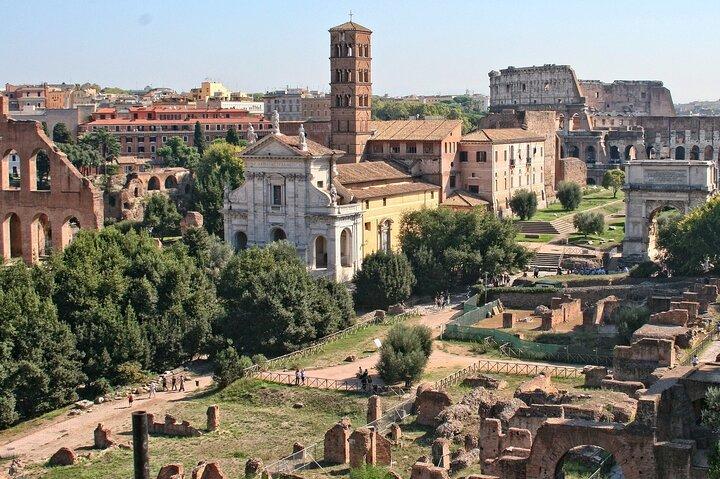 Private Personalized Architecture Tour of Rome with an Architect