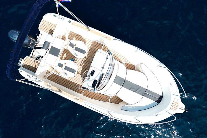 Private boat tour - caves, snorkeling, bays and beaches