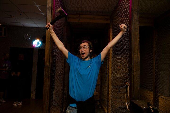 Axe Throwing 2 Hour Session