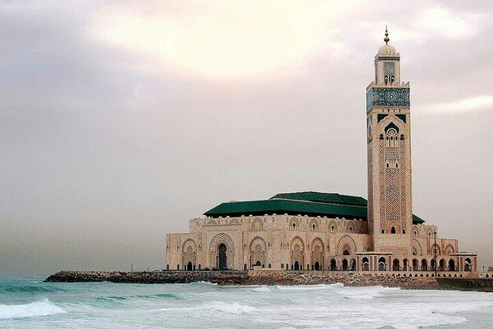 4-Day Private Imperial Cities and Chefchaouen Tour From Marrakech