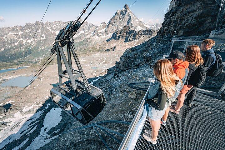 Day Tour to Zermatt Matterhorn and Glacier Paradise from Lausanne