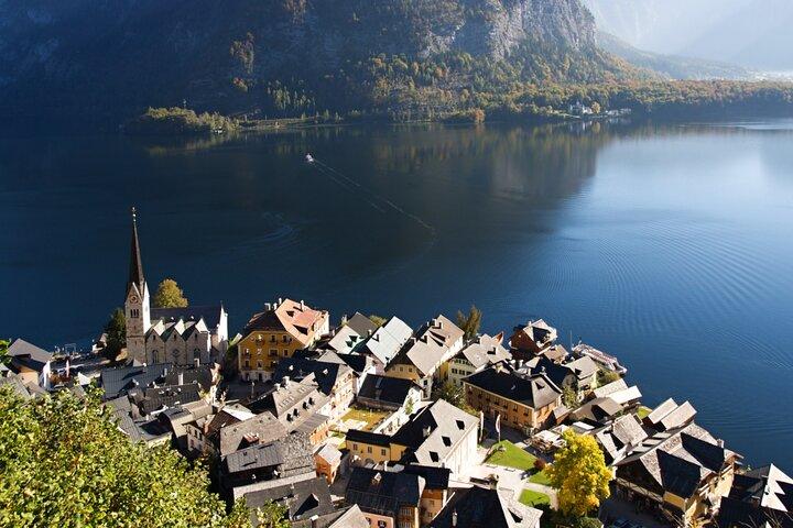 Vienna: small group tour Hallstatt with skywalk, boat, mine