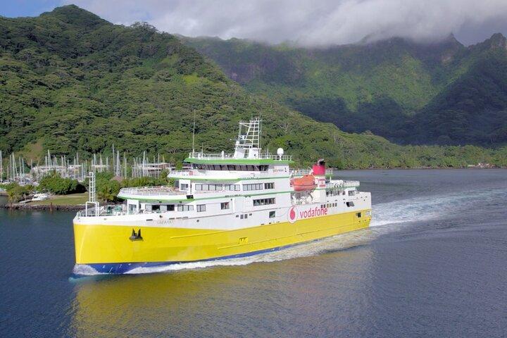 Ferry Transfer between Papeete, Tahiti and Moorea