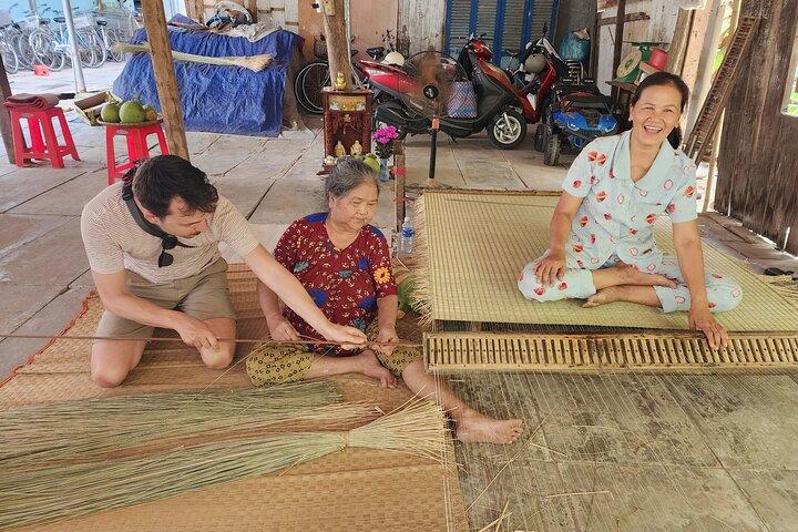 Private 2-Day Tour: Ho Chi Minh City to Cambodia by Mekong River