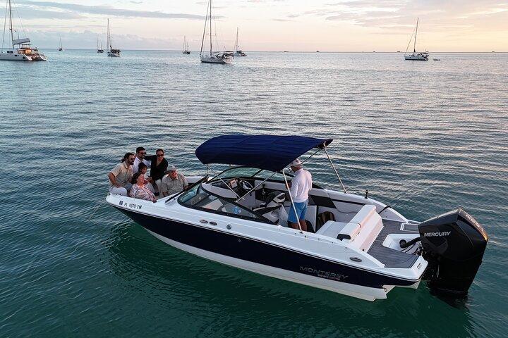 Miami Express Private Boat a 1- Hour Luxury Experience