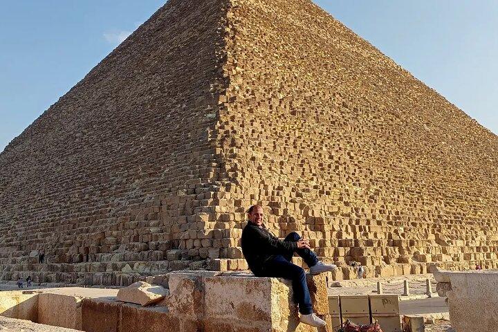 Half Day Tour to Giza pyramids