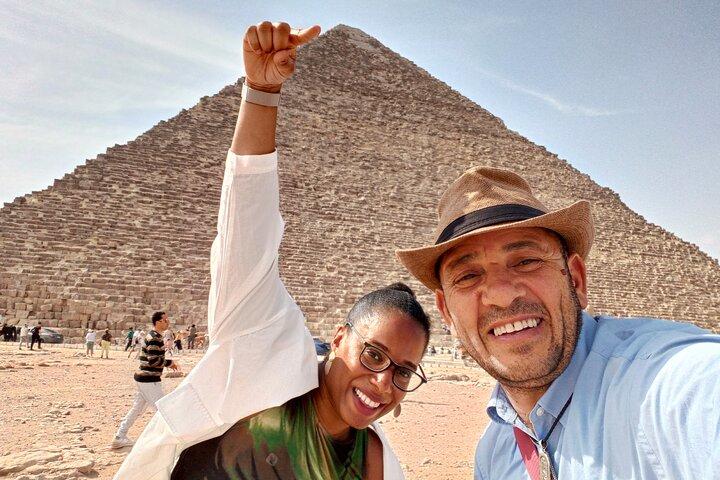 Half Day Tour to Giza pyramids