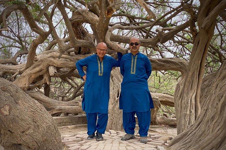 Derawar Fort, Cholistan Desert, Uch, Multan & Harrapa 6 Days FB