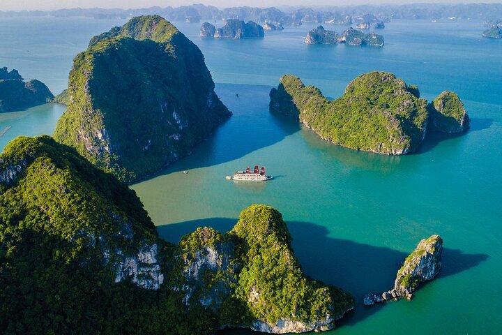 Arcady Deluxe Cruise 3d2n Ha Long & Lan Ha Bay Trip from Hanoi