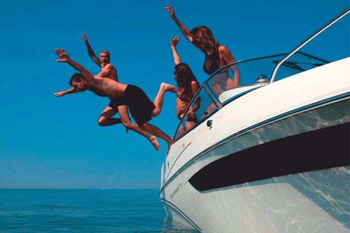 4h / 6h / 8h Elaphite Islands Tour with 7.5m/24FT SunDeck Boat