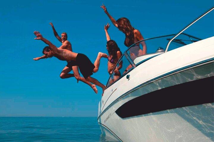 4h / 6h / 8h Elaphite Islands Tour with 6.5m/21FT SunDeck Boat