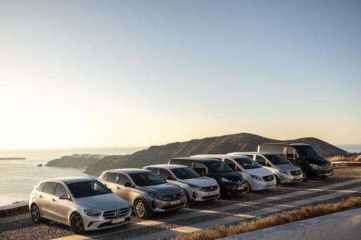 Santorini: Private Transfers To / From The Port Athinios