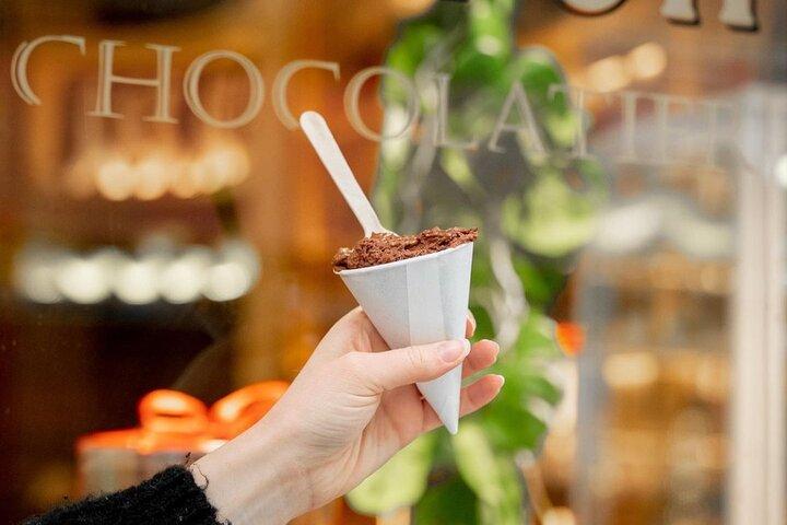Private tour in St. Germain des Prés: food, fashion, secrets