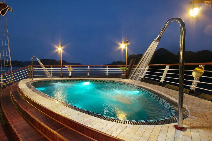 Luxury Cruise 5 star Top Tier Lan Ha bay 2D1N/ 3D2N