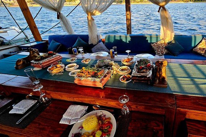 Luxurious Felucca Cruise on the Nile of Luxor Including Lunch