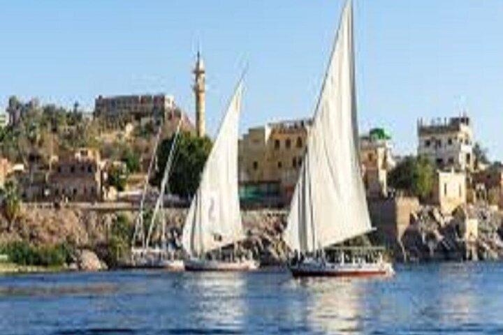 Luxurious Felucca Cruise on the Nile of Luxor Including Lunch