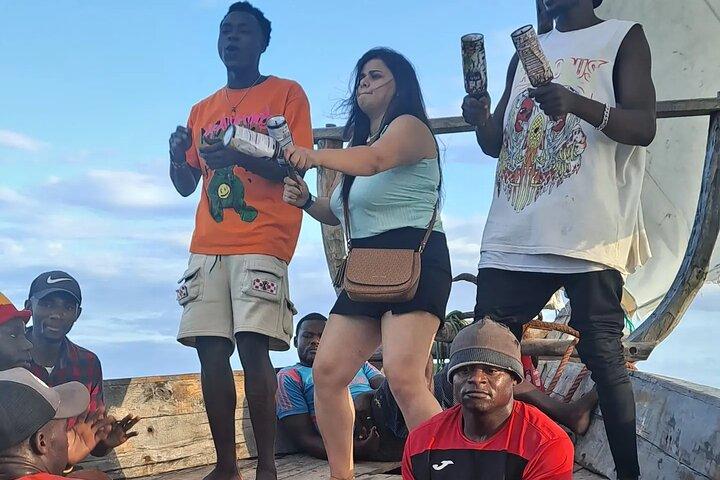 Baraka Aquarium and Dolphin Sightseeing with Sunset Cruise