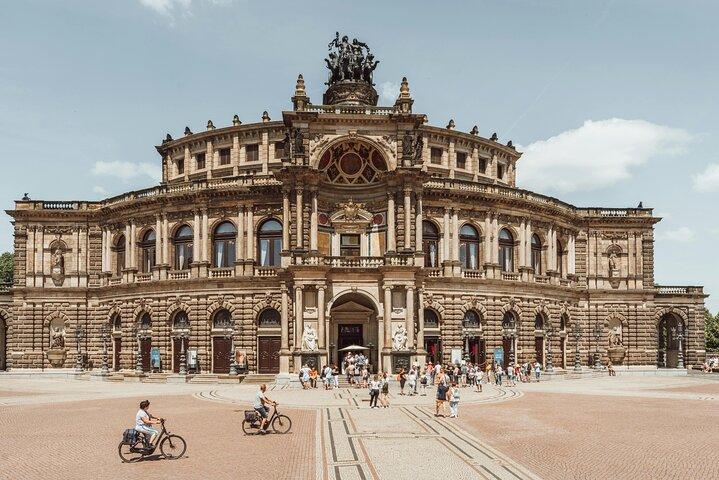 Dresden Self-Guided City Walking Tour & Scavenger Hunt