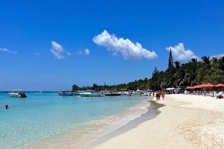 Roatan Sloth and Monkey Sanctuary with West Bay Beach Break