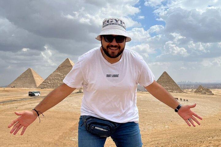 Private Cairo and Pyramids Tour with an Egyptologist Guide