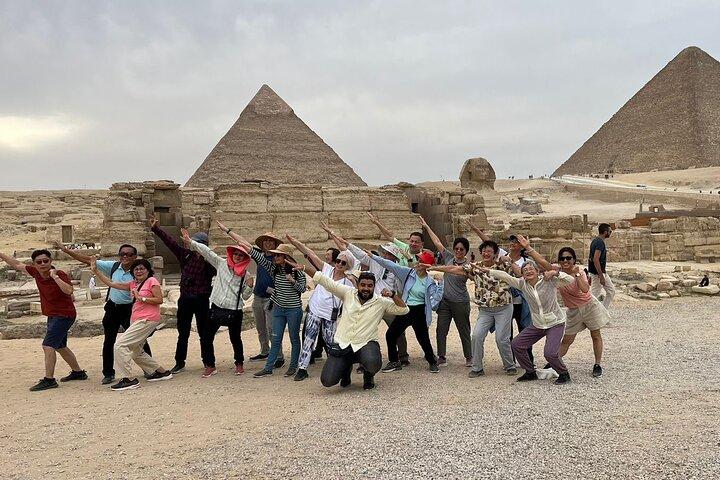 Private Cairo and Pyramids Tour with an Egyptologist Guide