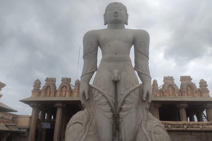 Day trip to UNESCO Belur+Shravanbelgola+Coffee & Spice Plantation
