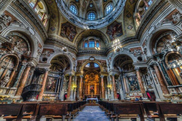 Torino Walking Tour with Audio and Written Guide by a Local