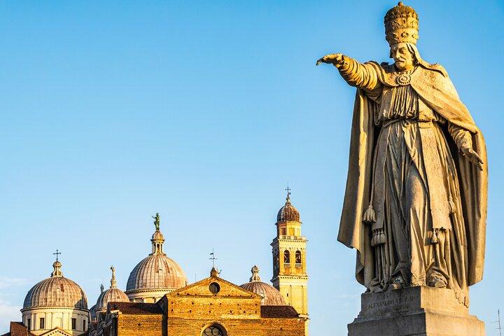 Padova Walking Tour with Audio and Written Guide by a Local
