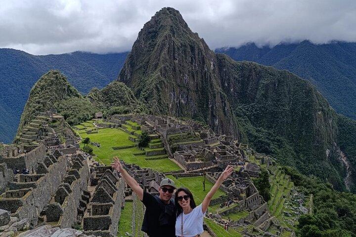2-Day Sacred Valley & Machu Picchu Tour by Train from Cusco