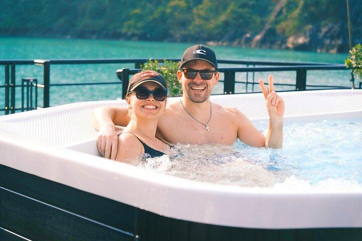 Luxury Catamaran Cruise Tour in Ha Long Bay and Lan Ha Bay