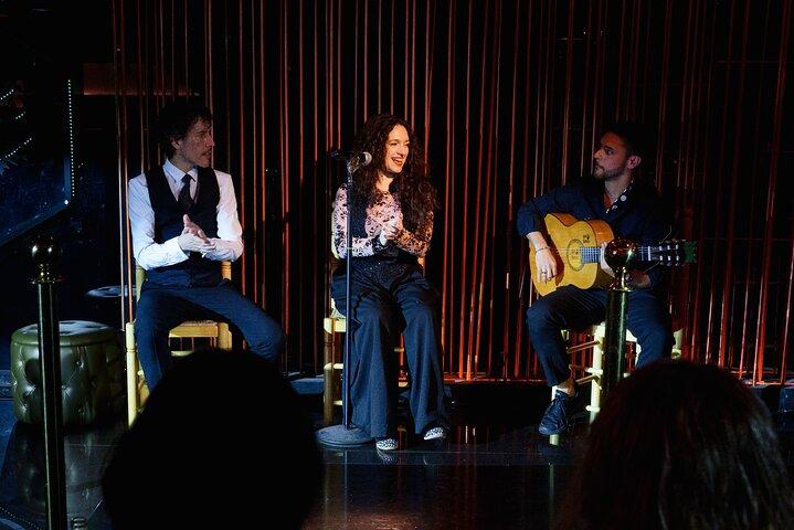 Authentic Flamenco Live Show With Tapas in Barcelona