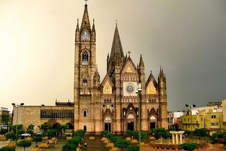 Guadalajara Highlights Custom Walking Tour With A Guide