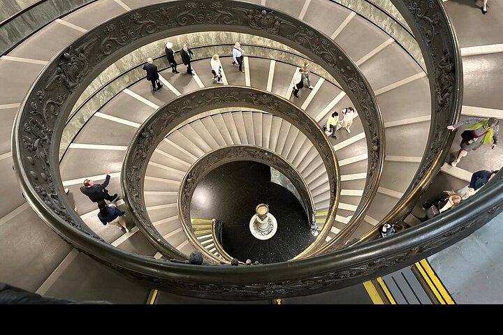 Vatican Museums and Sistine Chapel Tour with official Local Guide