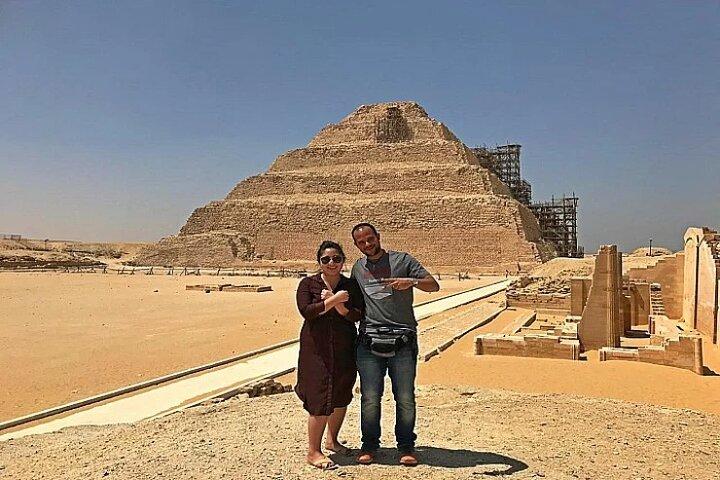 Private Tour: Pyramids, Memphis & Sakara With Lunch & Drinks