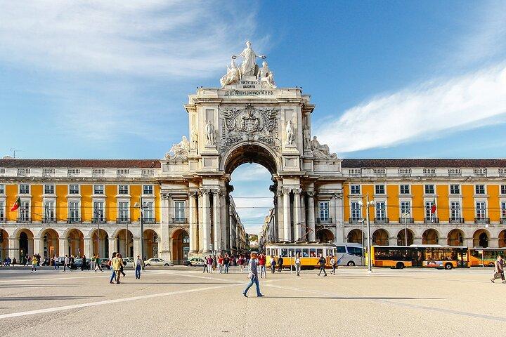Porto to Lisbon with stop Aveiro-Fátima-Coimbra-Tomar-Nazaré-Óbidos